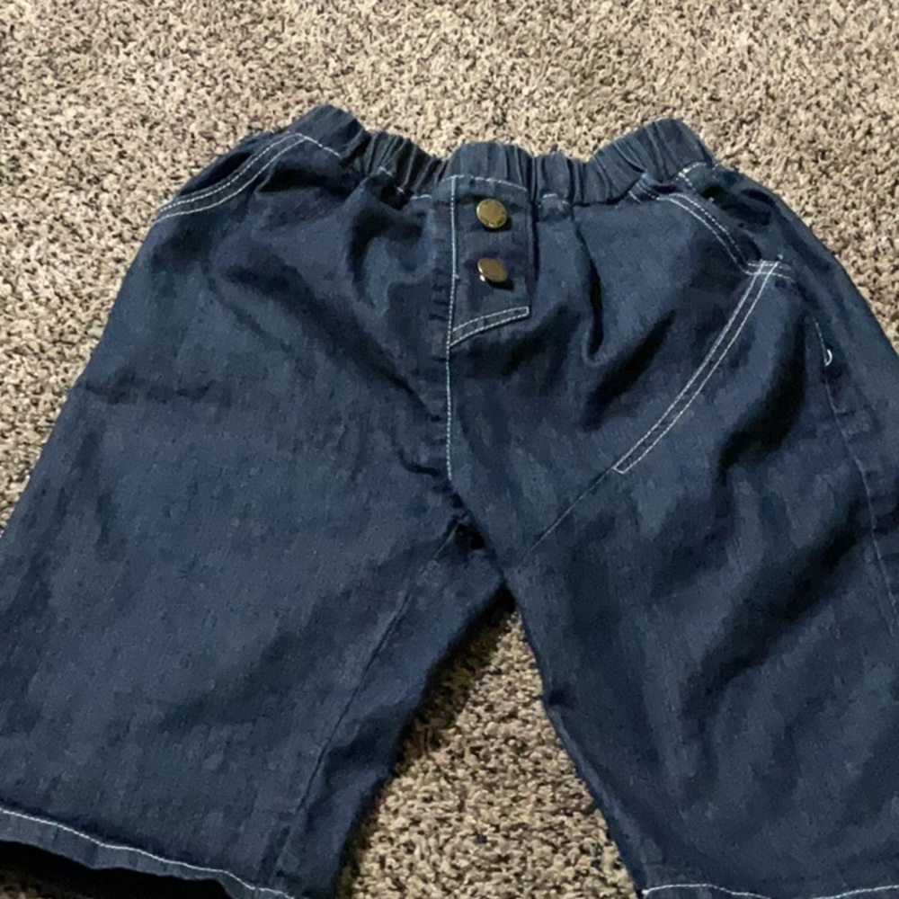 Cute denim kids shorts.